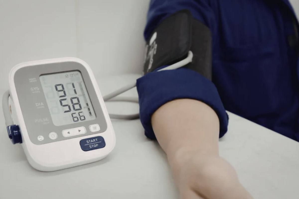 Oltre al controllo strumentale, mantenere uno stile di vita sano è il pilastro principale per mantenere la pressione entro valori ottimali.