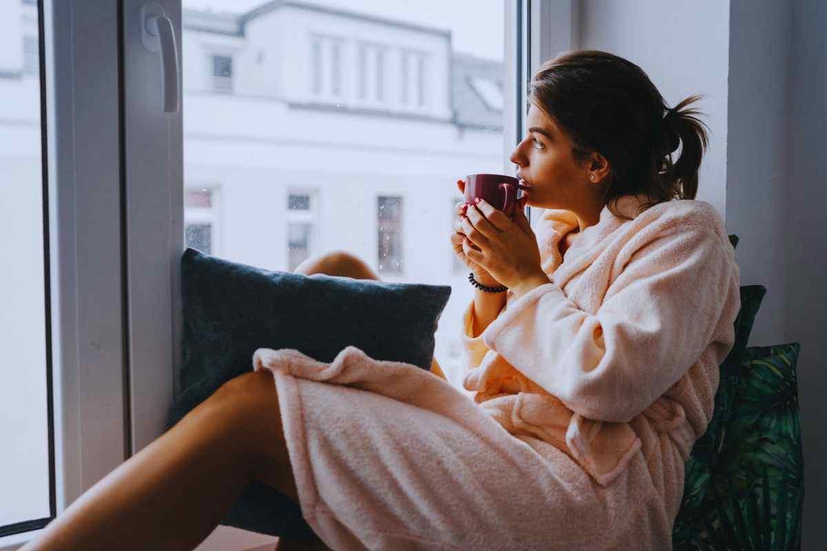 cosa succede se si beve il caffè appena svegli?